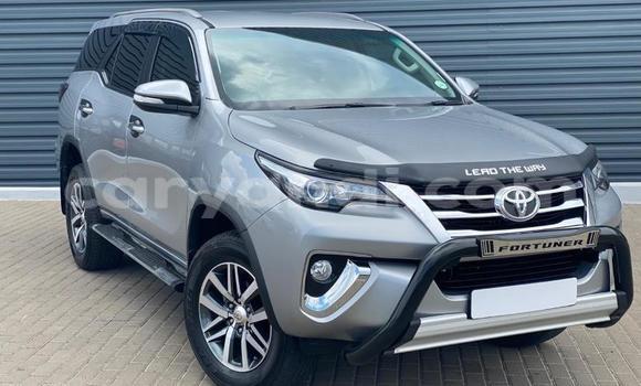 Tenga Tsaru Toyota Fortuner Sirivha Mota in Kabwe in Zambia Tenga Tsaru Toyota Fortuner Sirivha Mota in Kabwe in Zambia