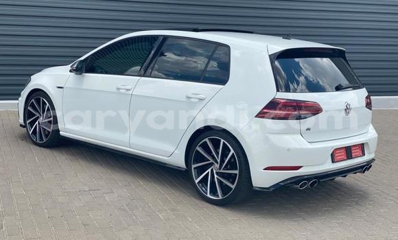 Buy Used Volkswagen Golf R White Car in Kabwe in Zambia Buy Used Volkswagen Golf R White Car in Kabwe in Zambia
