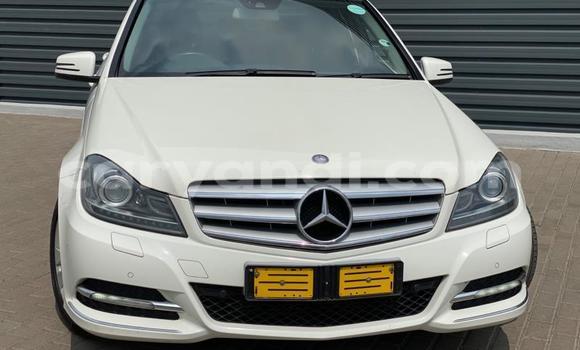 Buy Used Mercedes‒Benz C–Class White Car in Kabwe in Zambia Buy Used Mercedes‒Benz C–Class White Car in Kabwe in Zambia