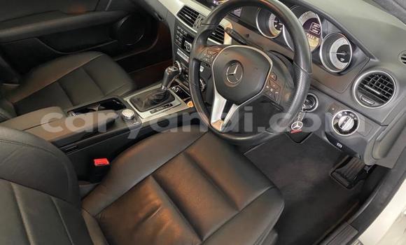 Buy Used Mercedes‒Benz C–Class White Car in Kabwe in Zambia Buy Used Mercedes‒Benz C–Class White Car in Kabwe in Zambia