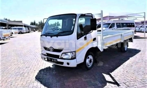 Buy Used Toyota Dyna White Car in Chipata in Zambia Buy Used Toyota Dyna White Car in Chipata in Zambia