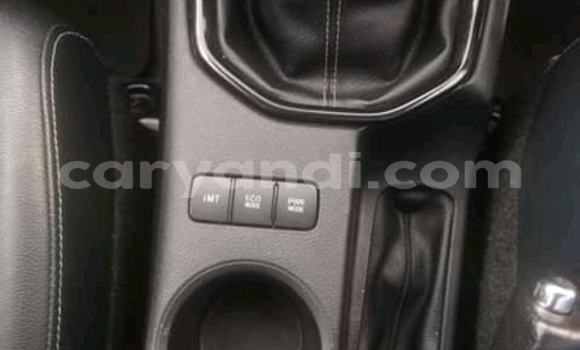 Acheter Occasion Voiture Toyota Hilux Blanc à Livingstone, Zambie Acheter Occasion Voiture Toyota Hilux Blanc à Livingstone, Zambie