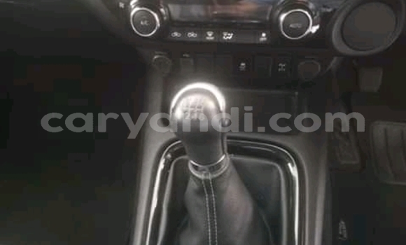 Acheter Occasion Voiture Toyota Hilux Blanc à Livingstone, Zambie Acheter Occasion Voiture Toyota Hilux Blanc à Livingstone, Zambie