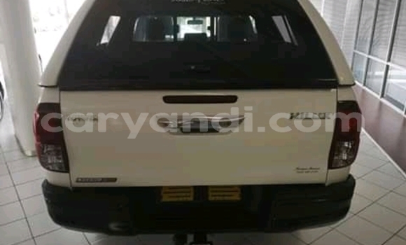 Acheter Occasion Voiture Toyota Hilux Blanc à Livingstone, Zambie Acheter Occasion Voiture Toyota Hilux Blanc à Livingstone, Zambie