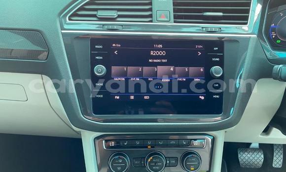 Nunua Ilio tumika Volkswagen Tiguan Nyeupe Gari ndani ya Mazabuka nchini Kusini Nunua Ilio tumika Volkswagen Tiguan Nyeupe Gari ndani ya Mazabuka nchini Kusini