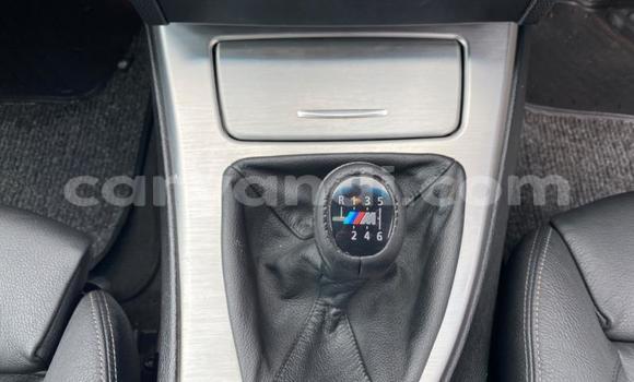 Tenga Tsaru BMW 3–Series Chena Mota in Mazabuka in Southern Tenga Tsaru BMW 3–Series Chena Mota in Mazabuka in Southern