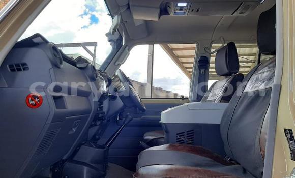 Tenga Tsaru Toyota Land Cruiser Zvimwe Mota in Chingola in Zambia Tenga Tsaru Toyota Land Cruiser Zvimwe Mota in Chingola in Zambia