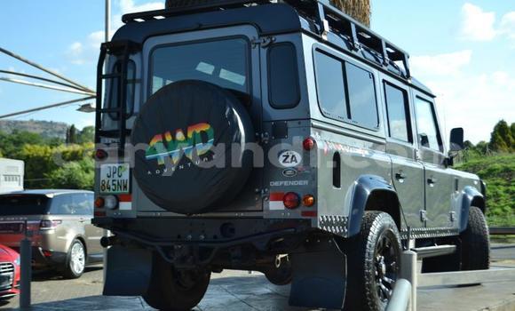 Tenga Tsaru Land Rover Defender Zvimwe Mota in Choma in Southern Tenga Tsaru Land Rover Defender Zvimwe Mota in Choma in Southern