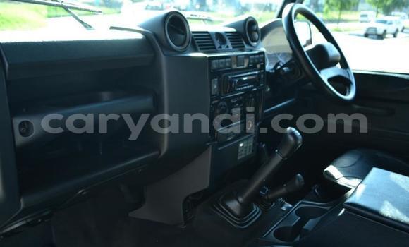 Tenga Tsaru Land Rover Defender Zvimwe Mota in Choma in Southern Tenga Tsaru Land Rover Defender Zvimwe Mota in Choma in Southern