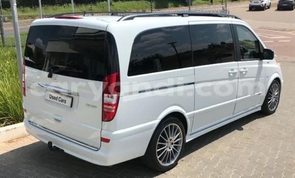Acheter Occasion Voiture Mercedes‒Benz Viano Blanc à Chingola, Zambie Acheter Occasion Voiture Mercedes‒Benz Viano Blanc à Chingola, Zambie