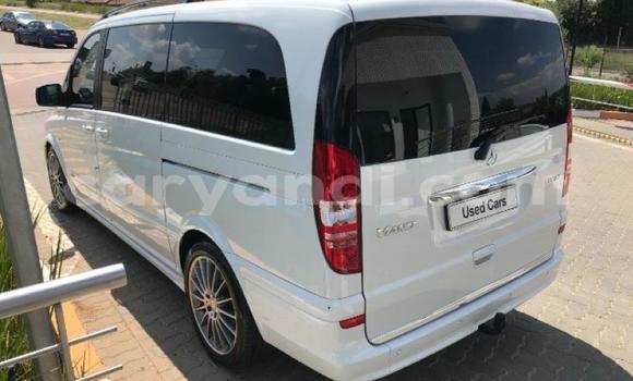 Acheter Occasion Voiture Mercedes‒Benz Viano Blanc à Chingola, Zambie Acheter Occasion Voiture Mercedes‒Benz Viano Blanc à Chingola, Zambie
