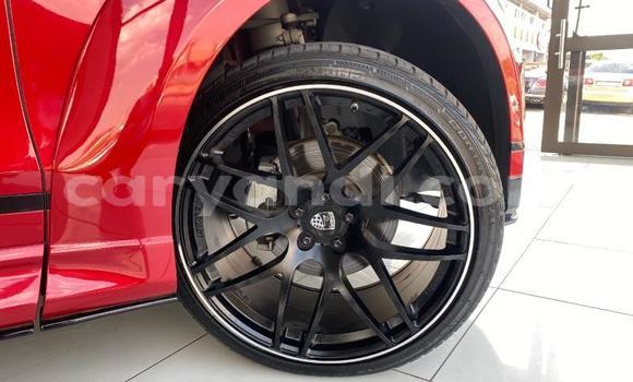 Tenga Tsaru Land Rover Range Rover Velar Tsvuku Mota in Lusaka in Zambia Tenga Tsaru Land Rover Range Rover Velar Tsvuku Mota in Lusaka in Zambia