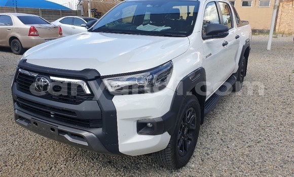 Acheter Occasion Voiture Toyota Hilux Blanc à Lusaka, Zambie Acheter Occasion Voiture Toyota Hilux Blanc à Lusaka, Zambie