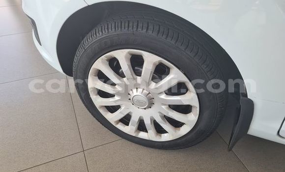 Acheter Occasion Voiture Ford Fiesta Blanc à Lusaka, Zambie Acheter Occasion Voiture Ford Fiesta Blanc à Lusaka, Zambie