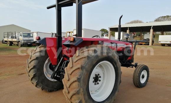 Acheter Occasion Utilitaire Caterpillar 120 Rouge à Lusaka, Zambie Acheter Occasion Utilitaire Caterpillar 120 Rouge à Lusaka, Zambie