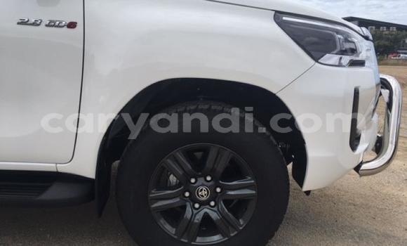 Buy Used Toyota Hilux White Car in Chililabombwe in Copperbelt Buy Used Toyota Hilux White Car in Chililabombwe in Copperbelt