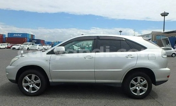 Acheter Import Voiture Toyota Harrier Gris à Lusaka, Zambie Acheter Import Voiture Toyota Harrier Gris à Lusaka, Zambie