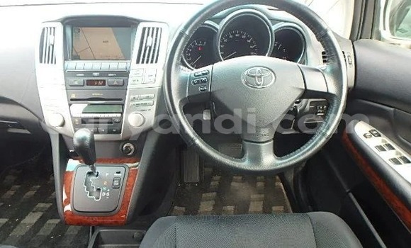 Acheter Import Voiture Toyota Harrier Gris à Lusaka, Zambie Acheter Import Voiture Toyota Harrier Gris à Lusaka, Zambie