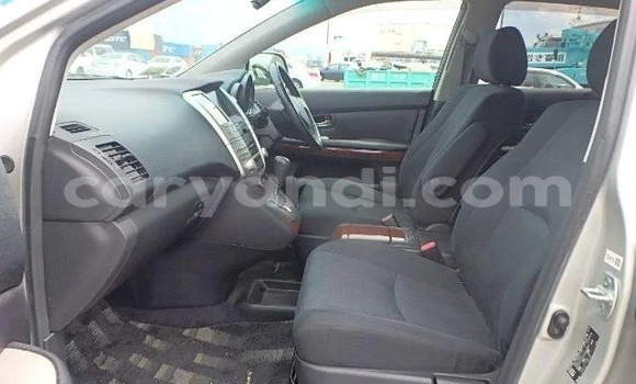 Acheter Import Voiture Toyota Harrier Gris à Lusaka, Zambie Acheter Import Voiture Toyota Harrier Gris à Lusaka, Zambie