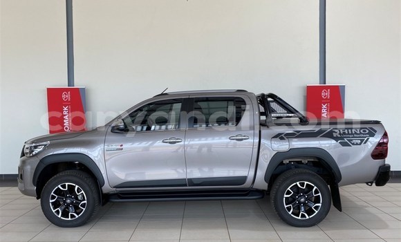 Acheter Occasion Voiture Toyota Hilux Gris à Lusaka, Zambie Acheter Occasion Voiture Toyota Hilux Gris à Lusaka, Zambie