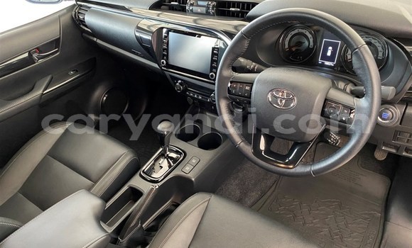 Acheter Occasion Voiture Toyota Hilux Gris à Lusaka, Zambie Acheter Occasion Voiture Toyota Hilux Gris à Lusaka, Zambie