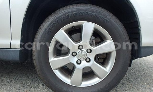 Acheter Import Voiture Toyota Harrier Gris à Lusaka, Zambie Acheter Import Voiture Toyota Harrier Gris à Lusaka, Zambie