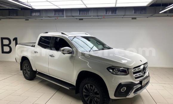 Buy Used Mercedes‒Benz X-klasse Concept White Car in Mufulira in Zambia Buy Used Mercedes‒Benz X-klasse Concept White Car in Mufulira in Zambia