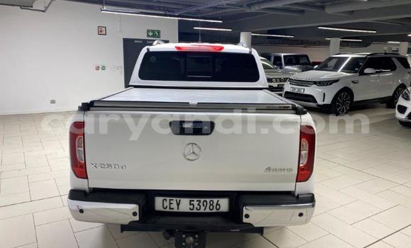 Buy Used Mercedes‒Benz X-klasse Concept White Car in Mufulira in Zambia Buy Used Mercedes‒Benz X-klasse Concept White Car in Mufulira in Zambia