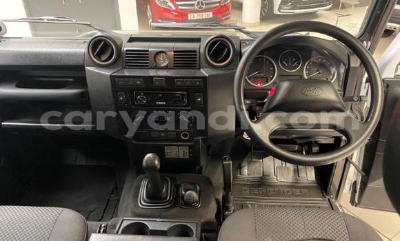 Tenga Tsaru Land Rover Defender Zvimwe Mota in Mufulira in Zambia Tenga Tsaru Land Rover Defender Zvimwe Mota in Mufulira in Zambia