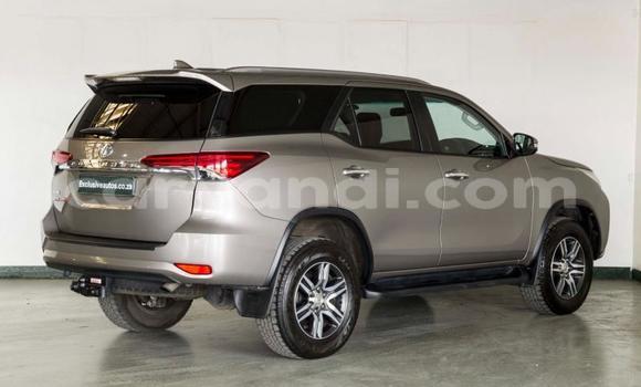 Acheter Occasion Voiture Toyota Fortuner Autre à Kitwe, Zambie Acheter Occasion Voiture Toyota Fortuner Autre à Kitwe, Zambie