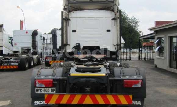 Acheter Occasion Utilitaire Scania R420 Blanc à Lusaka, Zambie Acheter Occasion Utilitaire Scania R420 Blanc à Lusaka, Zambie
