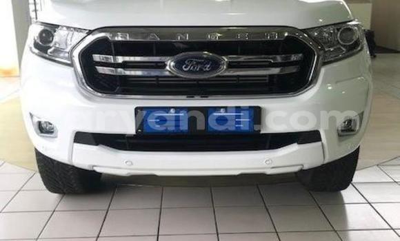 Acheter Occasion Voiture Ford Ranger Blanc à Kabwe, Zambie Acheter Occasion Voiture Ford Ranger Blanc à Kabwe, Zambie