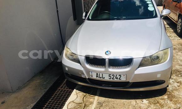 Tenga Tsaru BMW 3–Series Sirivha Mota in Kitwe in Zambia Tenga Tsaru BMW 3–Series Sirivha Mota in Kitwe in Zambia