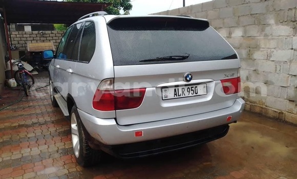 Acheter Occasion Voiture BMW X5 Gris à Lusaka, Zambie Acheter Occasion Voiture BMW X5 Gris à Lusaka, Zambie