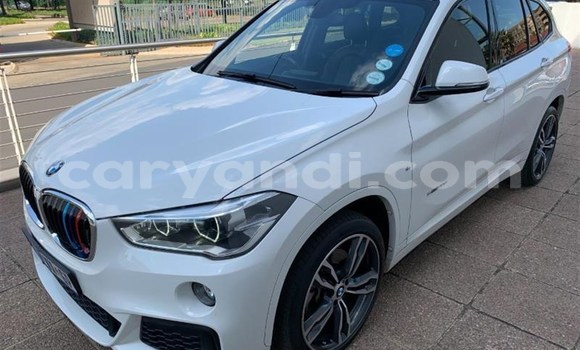 Acheter Occasion Voiture BMW X1 Blanc à Chipata, Zambie Acheter Occasion Voiture BMW X1 Blanc à Chipata, Zambie