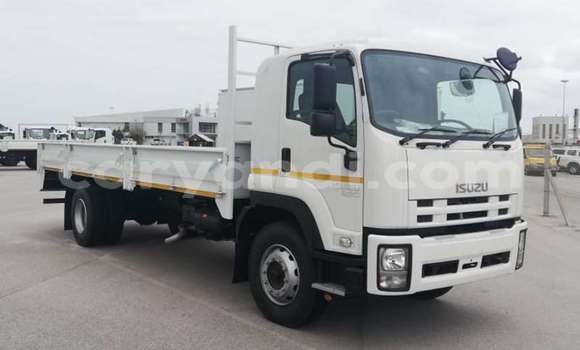 Acheter Occasion Utilitaire Isuzu FTR 850 Blanc à Chipata, Zambie Acheter Occasion Utilitaire Isuzu FTR 850 Blanc à Chipata, Zambie
