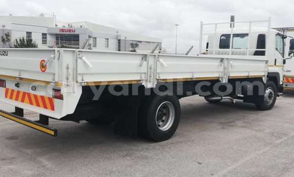 Acheter Occasion Utilitaire Isuzu FTR 850 Blanc à Chipata, Zambie Acheter Occasion Utilitaire Isuzu FTR 850 Blanc à Chipata, Zambie