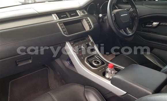 Acheter Occasion Voiture Land Rover Range Rover Evoque Blanc à Kitwe, Zambie Acheter Occasion Voiture Land Rover Range Rover Evoque Blanc à Kitwe, Zambie