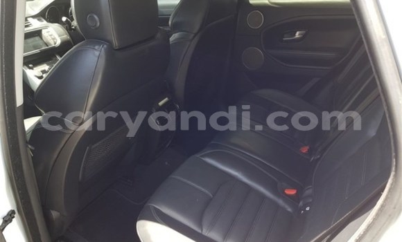 Acheter Occasion Voiture Land Rover Range Rover Evoque Blanc à Kitwe, Zambie Acheter Occasion Voiture Land Rover Range Rover Evoque Blanc à Kitwe, Zambie