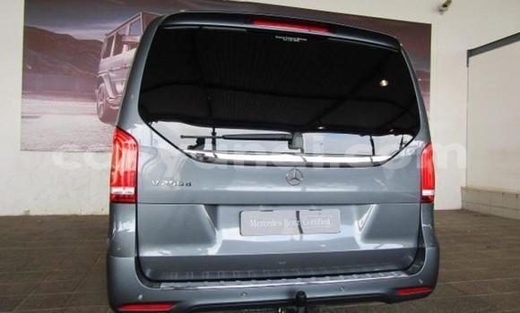 Nunua Ilio tumika Mercedes‒Benz Viano Fedha Gari ndani ya Chinsali nchini Kaskazini Nunua Ilio tumika Mercedes‒Benz Viano Fedha Gari ndani ya Chinsali nchini Kaskazini