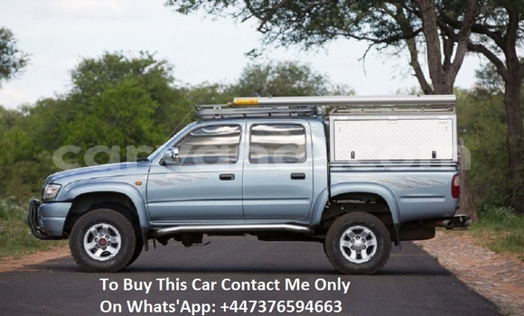 Buy Used Toyota Hilux Brown Car in Lusaka in Zambia