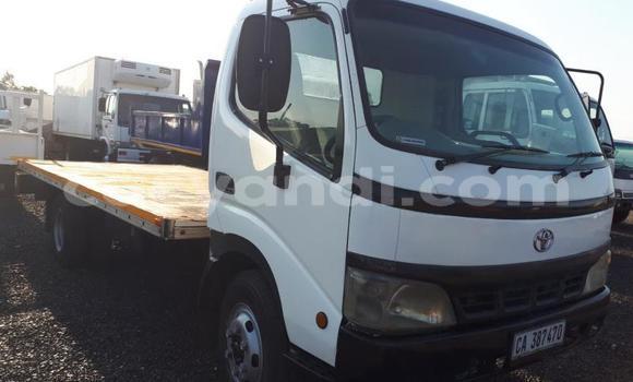 Acheter Occasion Utilitaire Toyota Dyna Blanc à Isoka, Nord Acheter Occasion Utilitaire Toyota Dyna Blanc à Isoka, Nord
