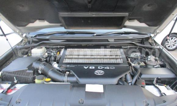 Nunua Ilio tumika Toyota Land Cruiser Fedha Gari ndani ya Lusaka nchini Zambia Nunua Ilio tumika Toyota Land Cruiser Fedha Gari ndani ya Lusaka nchini Zambia