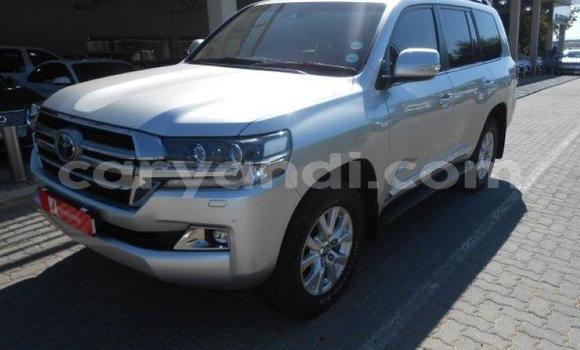 Acheter Occasion Voiture Toyota Land Cruiser Gris à Lusaka, Zambie Acheter Occasion Voiture Toyota Land Cruiser Gris à Lusaka, Zambie
