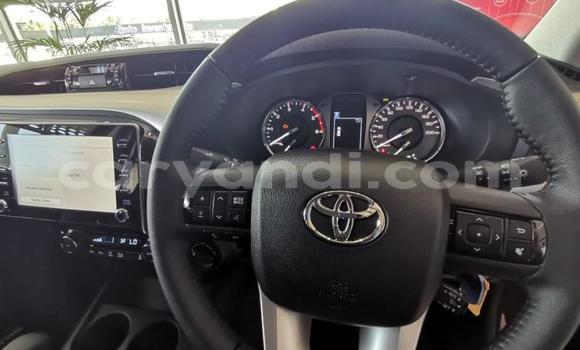 Nunua Ilio tumika Toyota Hilux Nyekundu Gari ndani ya Lusaka nchini Zambia Nunua Ilio tumika Toyota Hilux Nyekundu Gari ndani ya Lusaka nchini Zambia