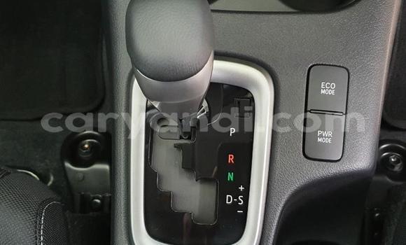 Acheter Occasion Voiture Toyota Hilux Blanc à Lusaka, Zambie Acheter Occasion Voiture Toyota Hilux Blanc à Lusaka, Zambie