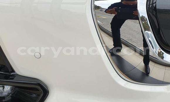 Acheter Occasion Voiture Toyota Hilux Blanc à Lusaka, Zambie Acheter Occasion Voiture Toyota Hilux Blanc à Lusaka, Zambie
