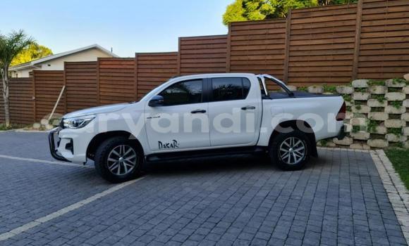 Buy Used Toyota Hilux White Car in Lusaka in Zambia Buy Used Toyota Hilux White Car in Lusaka in Zambia