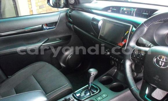 Nunua Ilio tumika Toyota Hilux Fedha Gari ndani ya Lusaka nchini Zambia Nunua Ilio tumika Toyota Hilux Fedha Gari ndani ya Lusaka nchini Zambia