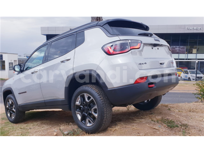 Big with watermark jeep compass 2018 suv 2